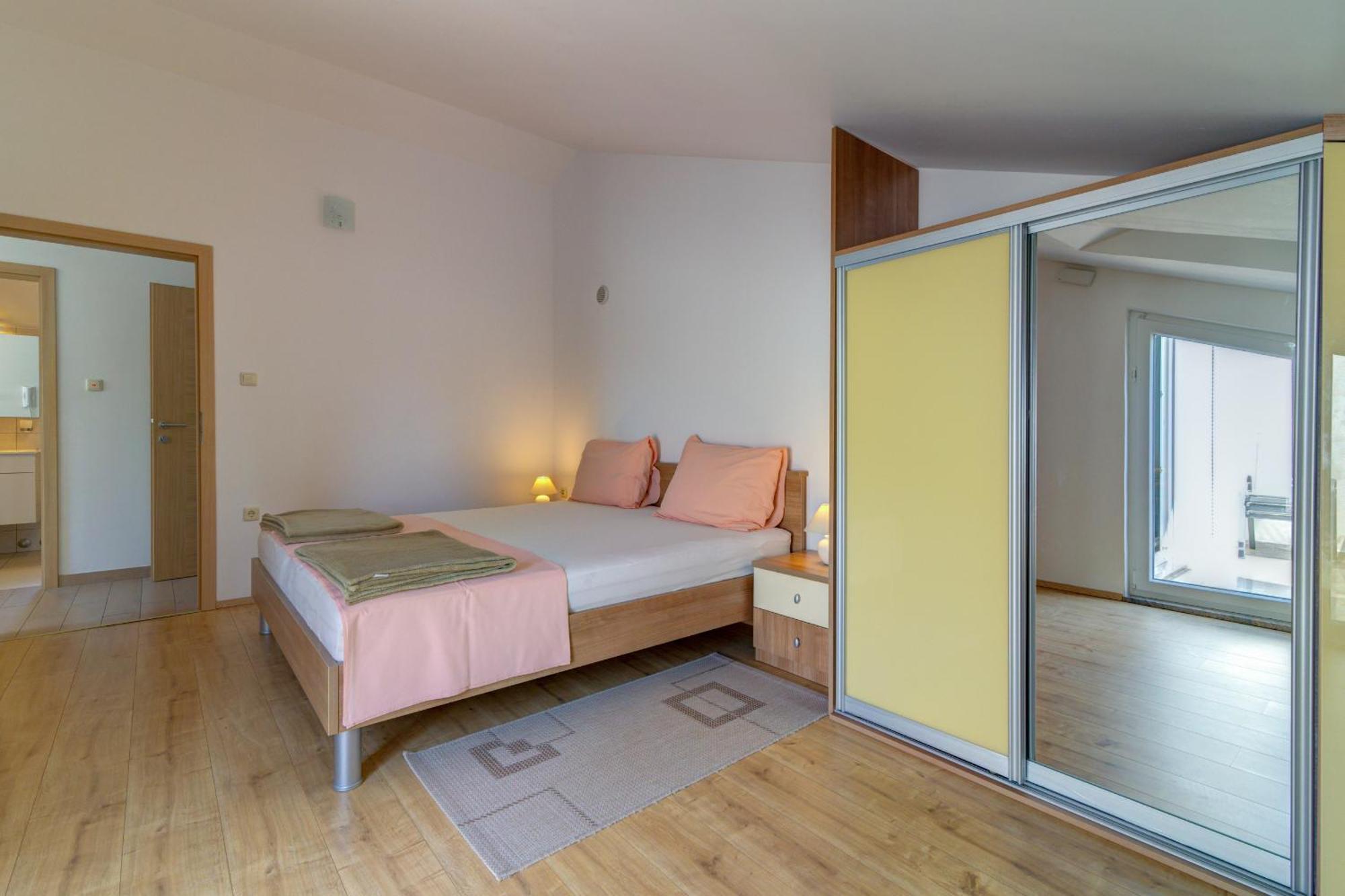 Apartmani Lili نوفي فينودولسكي المظهر الخارجي الصورة